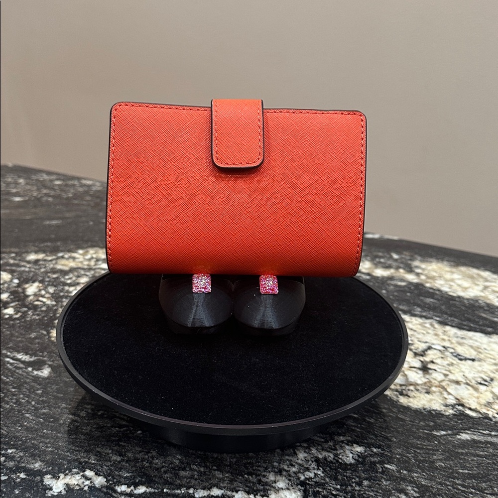 NWT Michael Kors Wallet - Picture 2 of 6